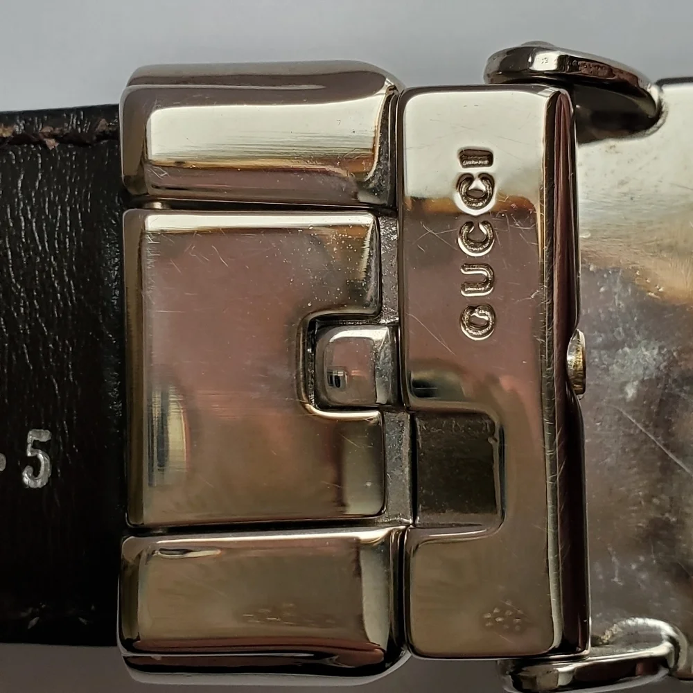 Gucci leather belt women's. Sz large. Peg in hole. Silverstone hardware vintage